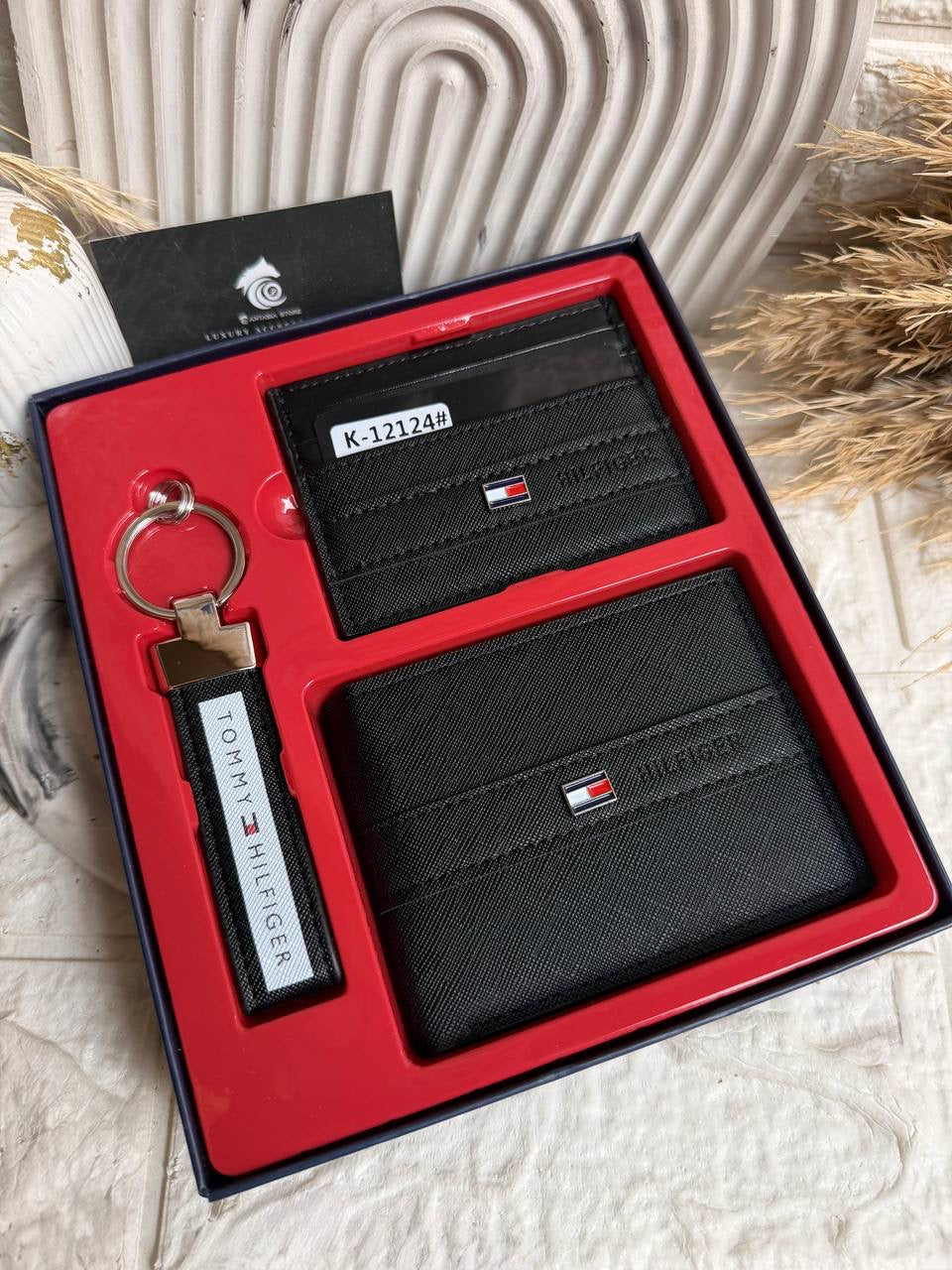 Premium Tommy Hilfiger Leather Gift Box 4