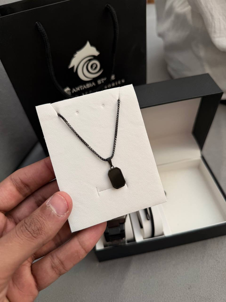Full Black Gift Box 2