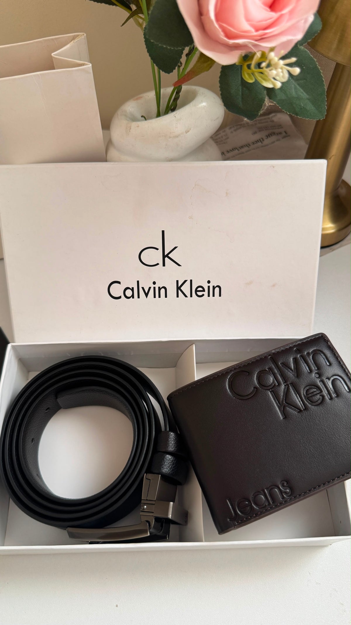 Celvin Klein “Gift Box” Wallet+belt”