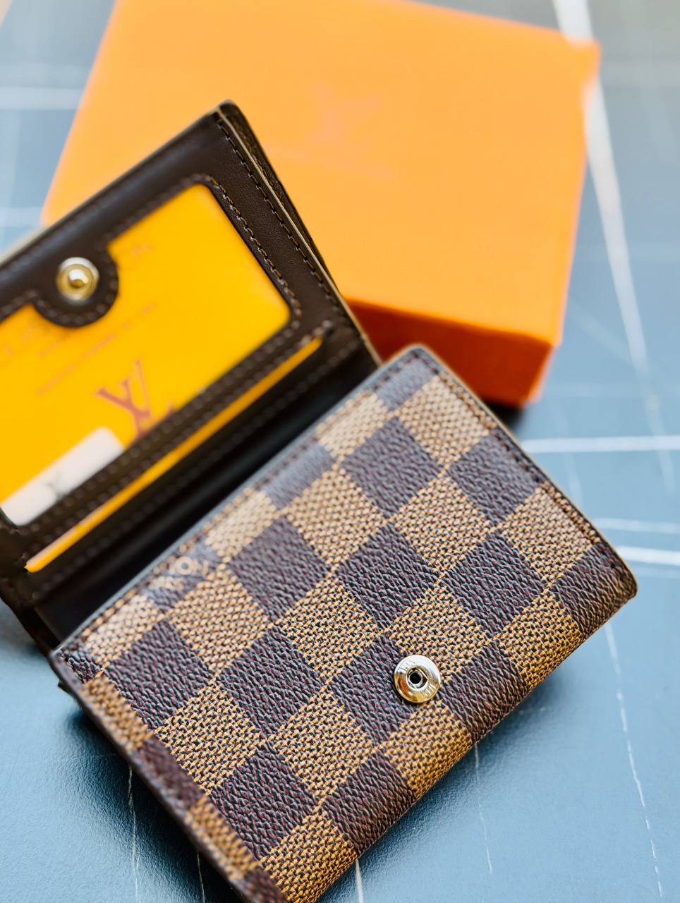 L-v Checkered MEN'S SLIM WALLET & CARD HOLDER
