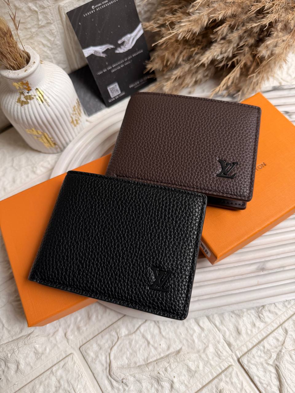 L-V Wallet 2 Color