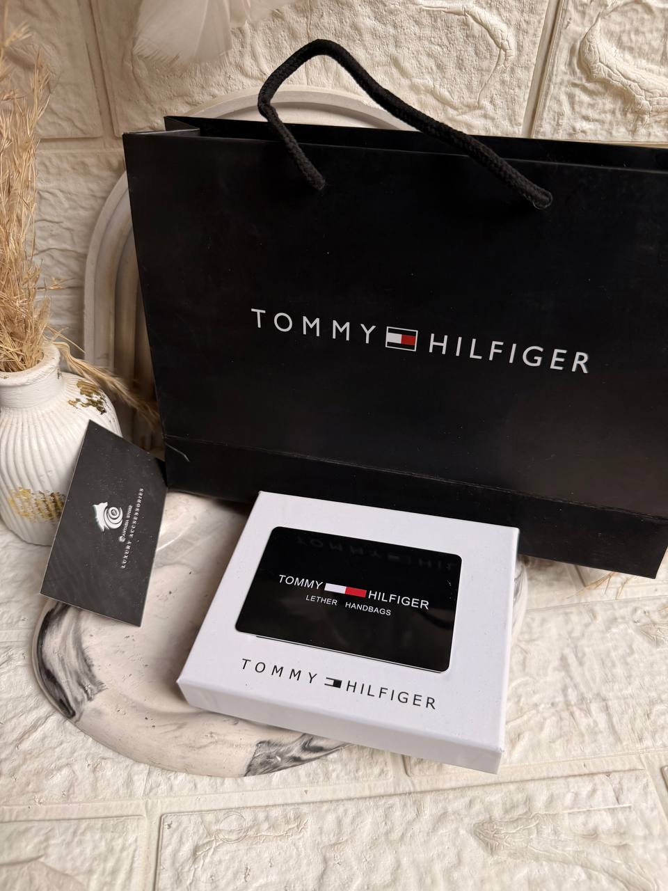 Tommy Wallet "v12"
