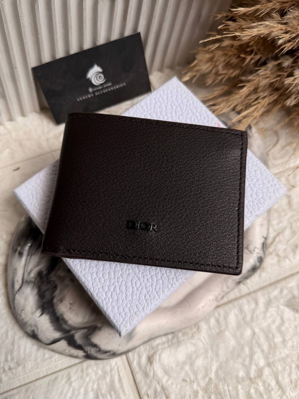 Minimal Dior wallet