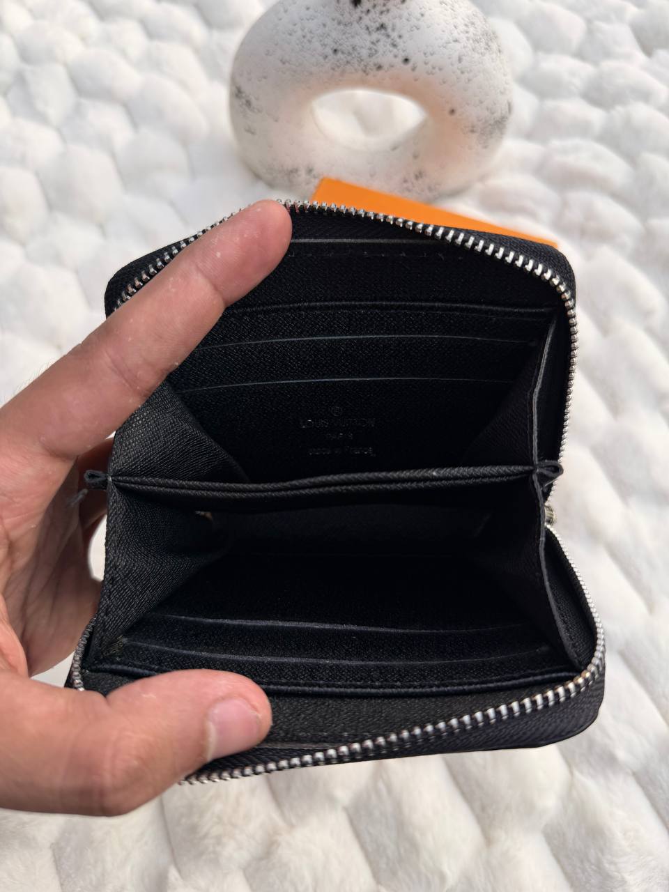 Black L-V Woman Wallet