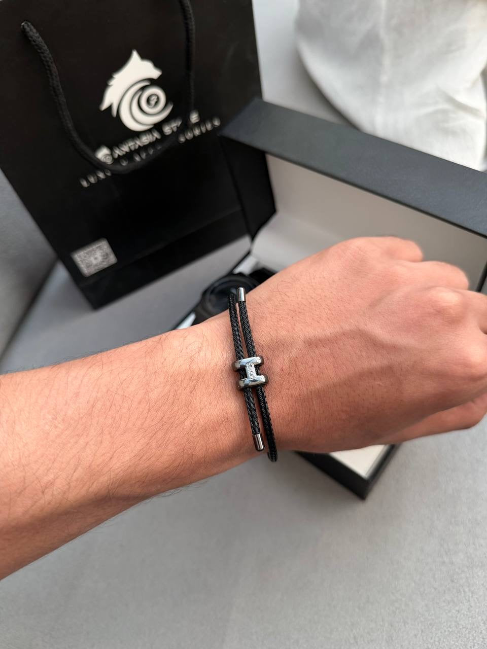 Full Black Gift Box 2