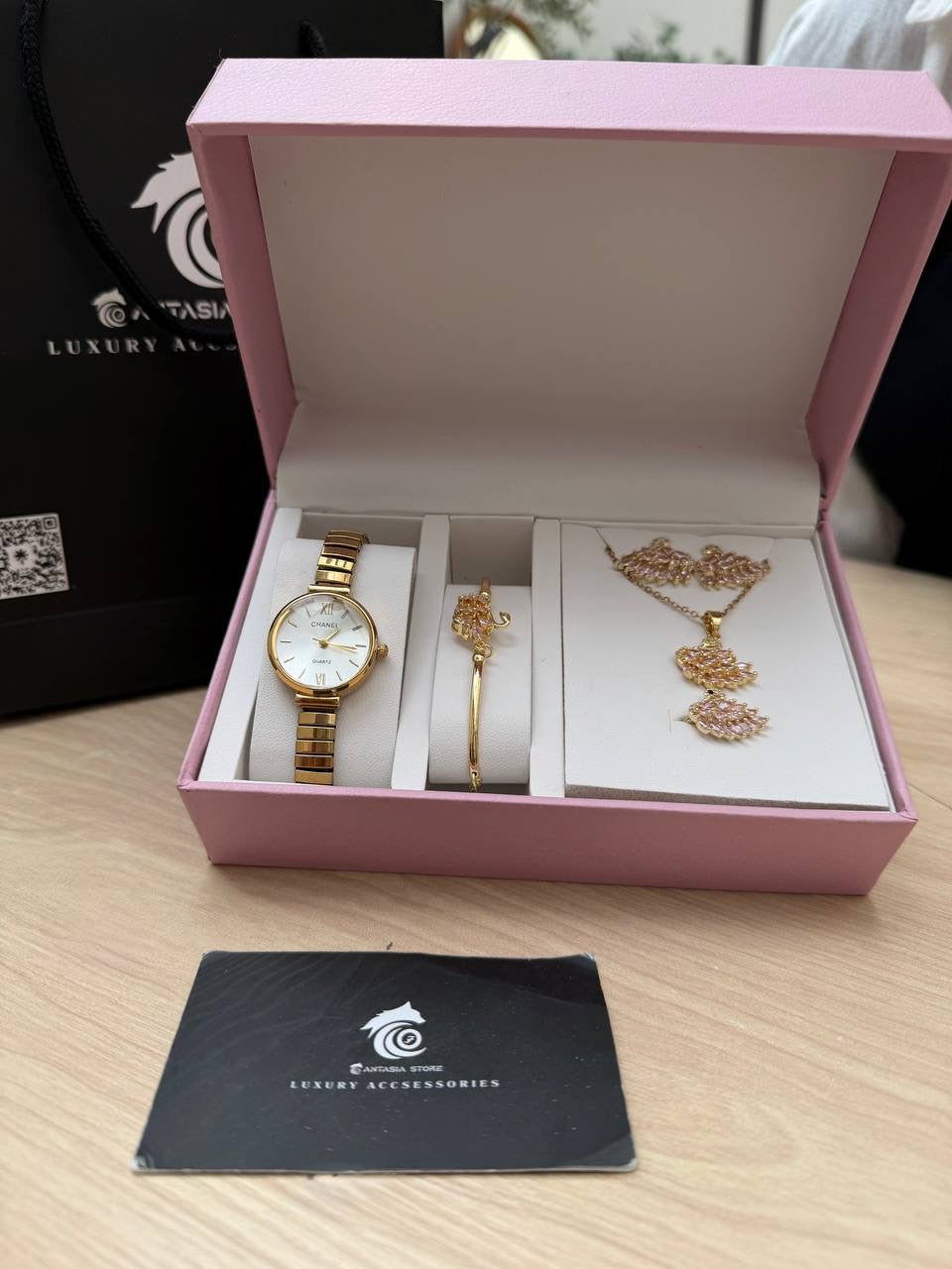 Swan pink Gift Box