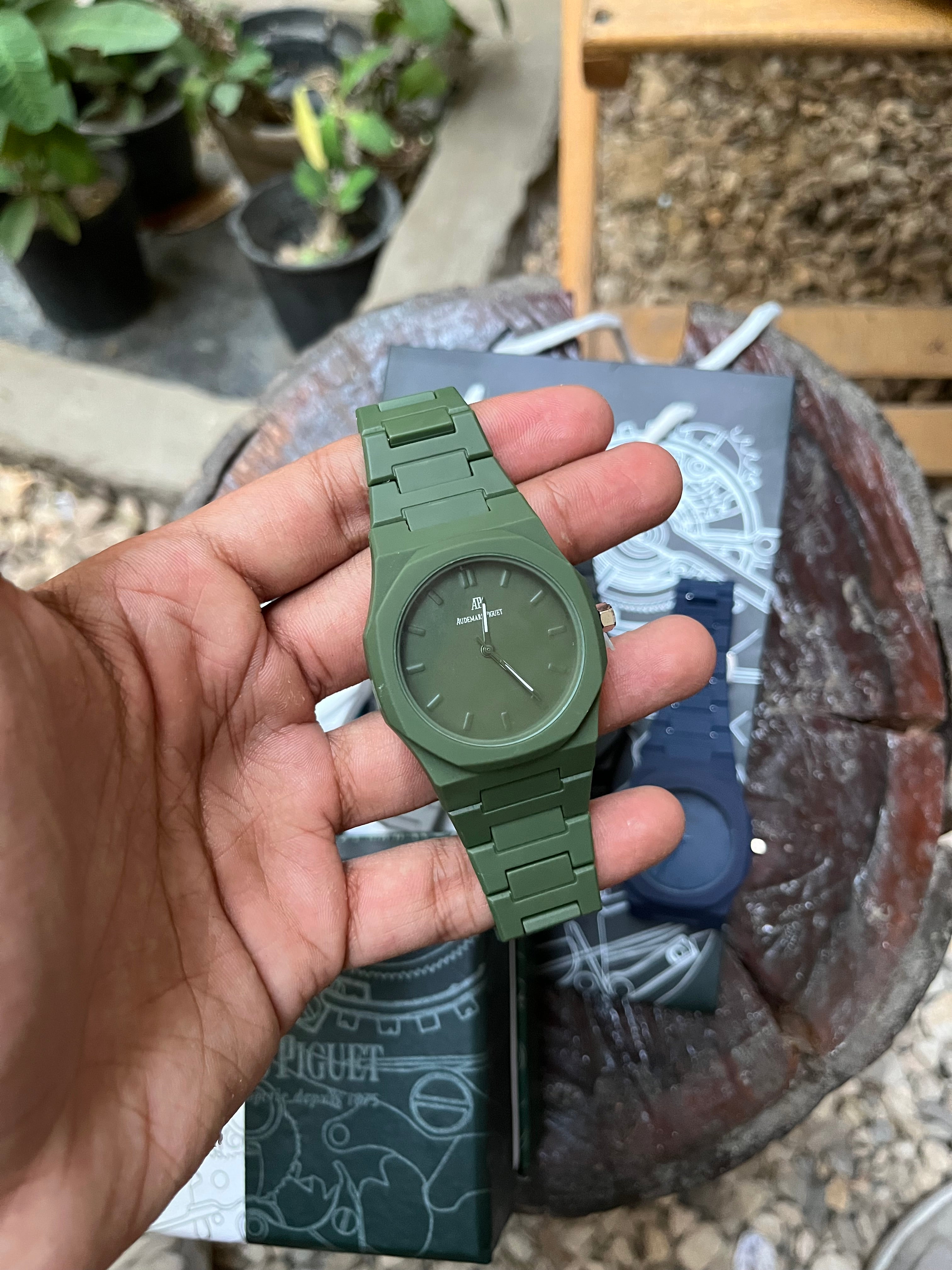 Carpon watch collection