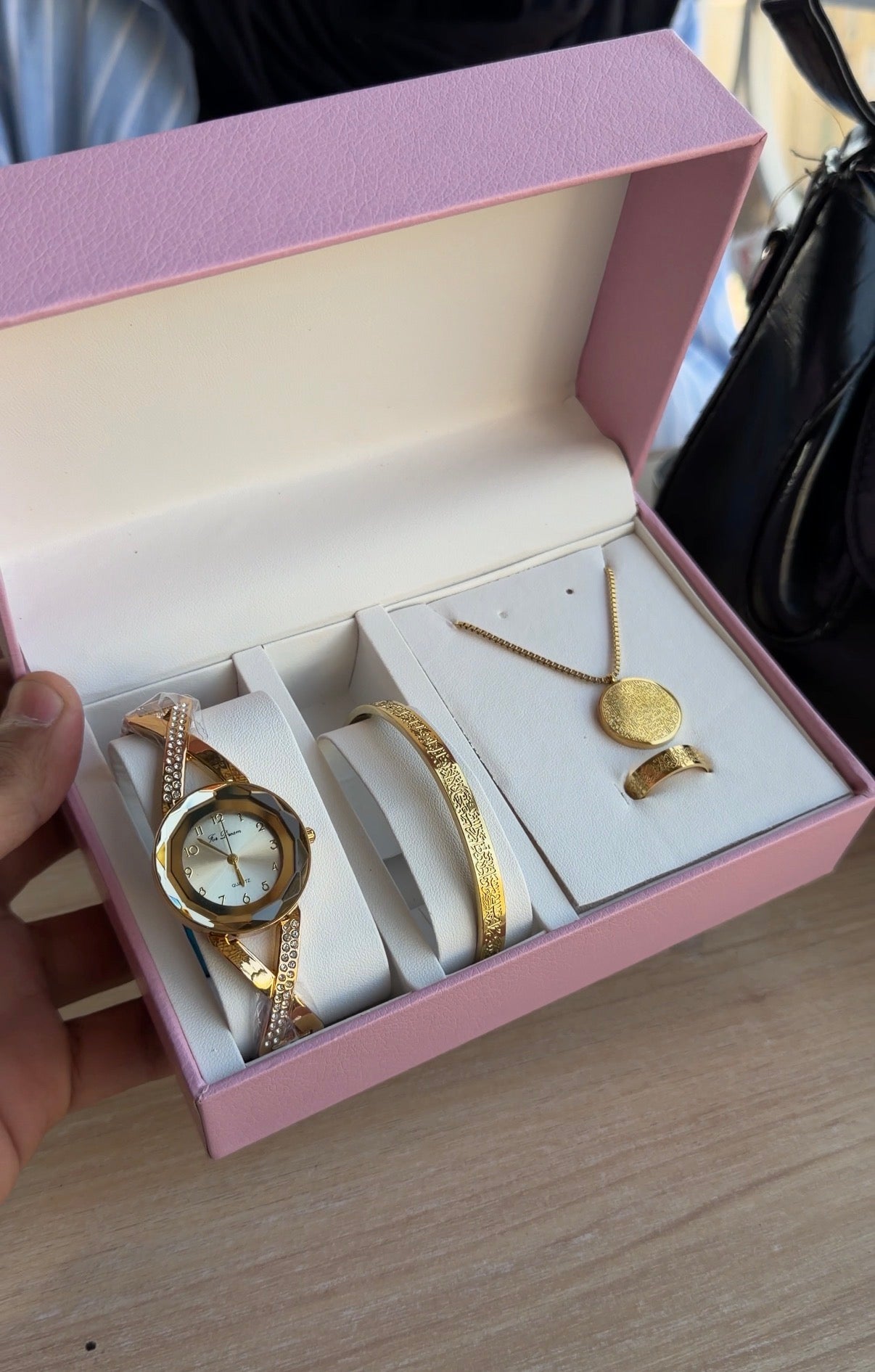 Woman Gift Box 4 pieces