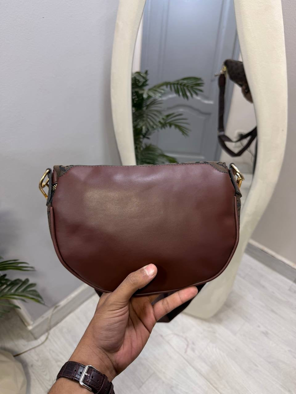 Brown Cross Bag “L-V”