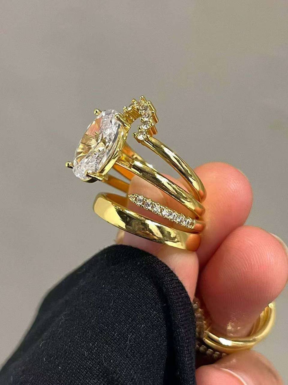 Queen Ring