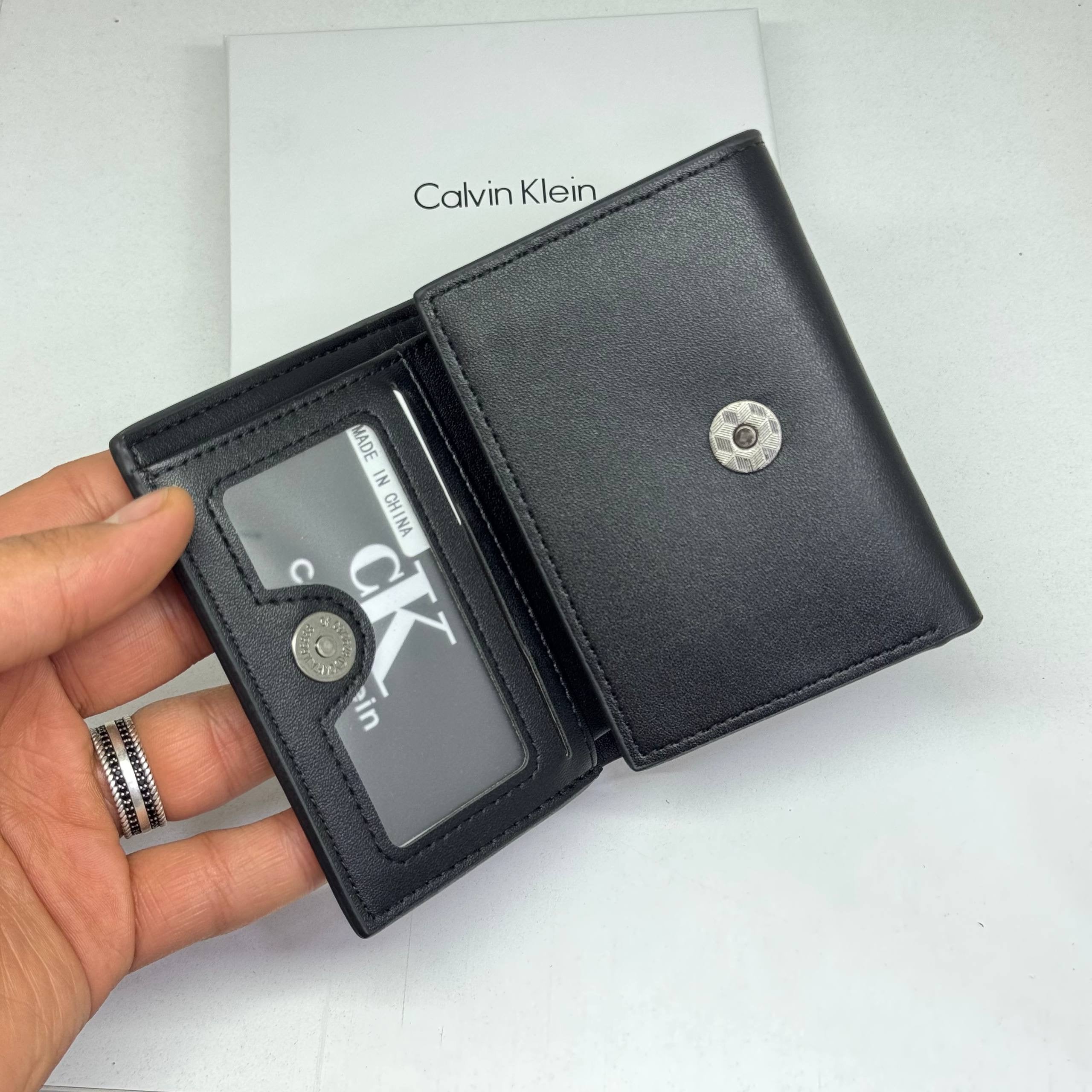 Calvin Klein -leather wallet