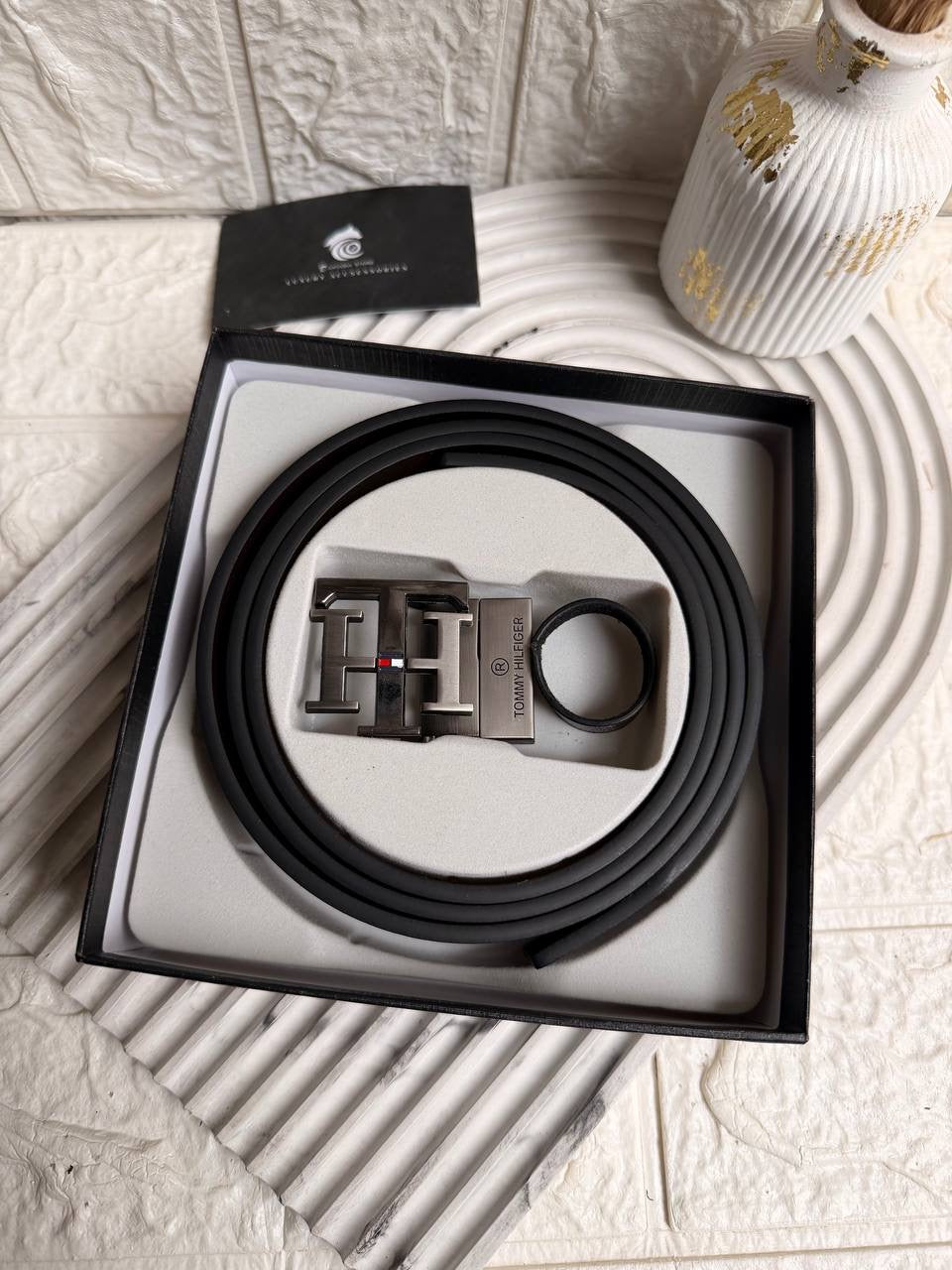 Tommy Gift box” wallet + Belt “