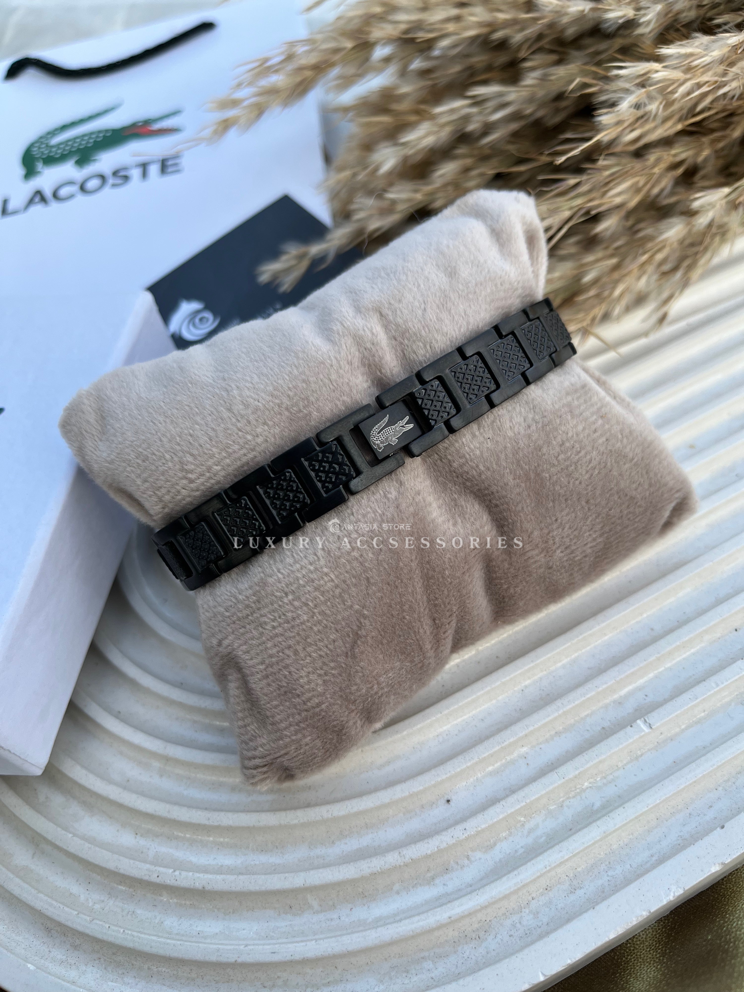 Black original Lacoste shape