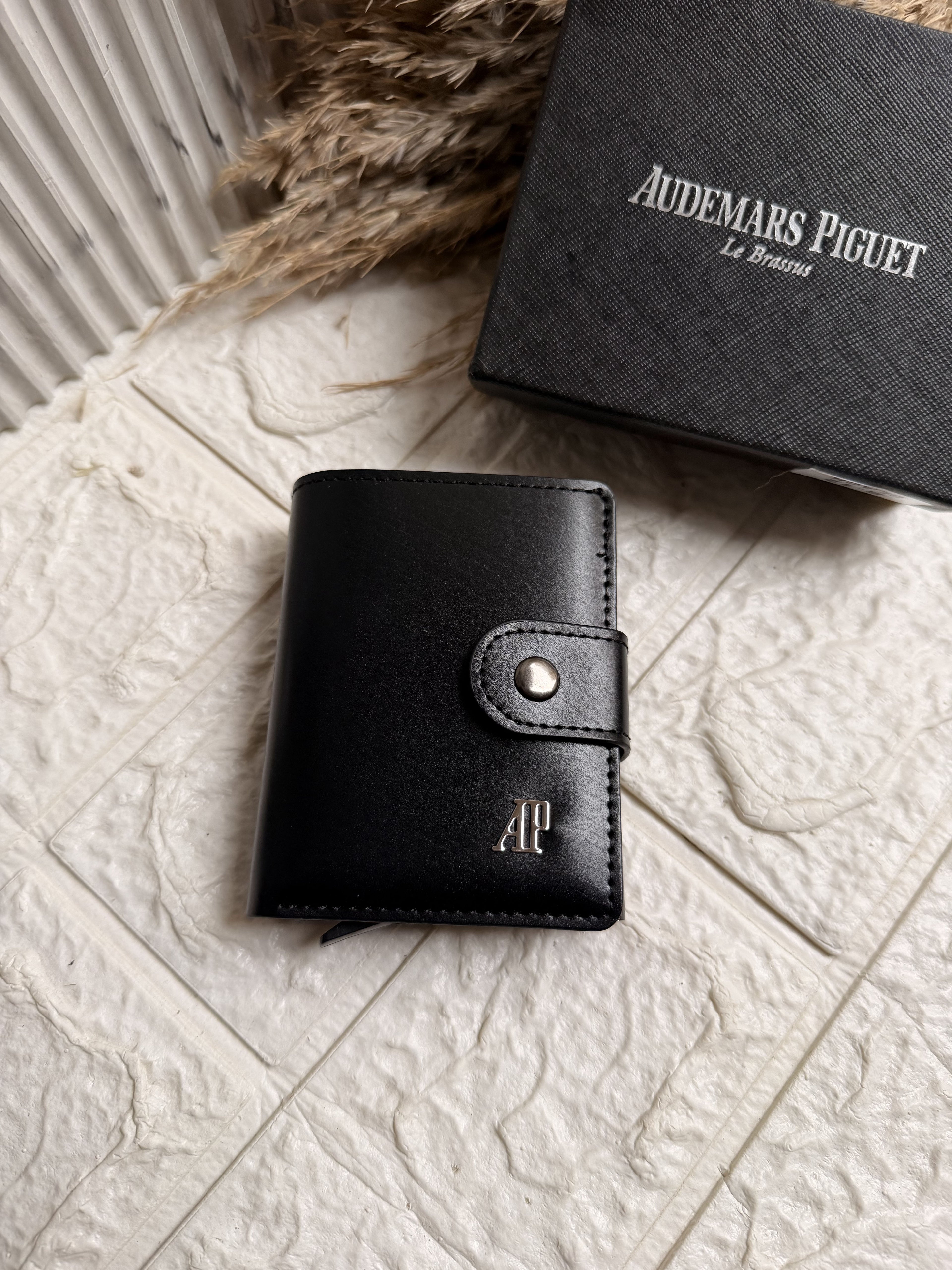 A-B Smart Flex Wallet