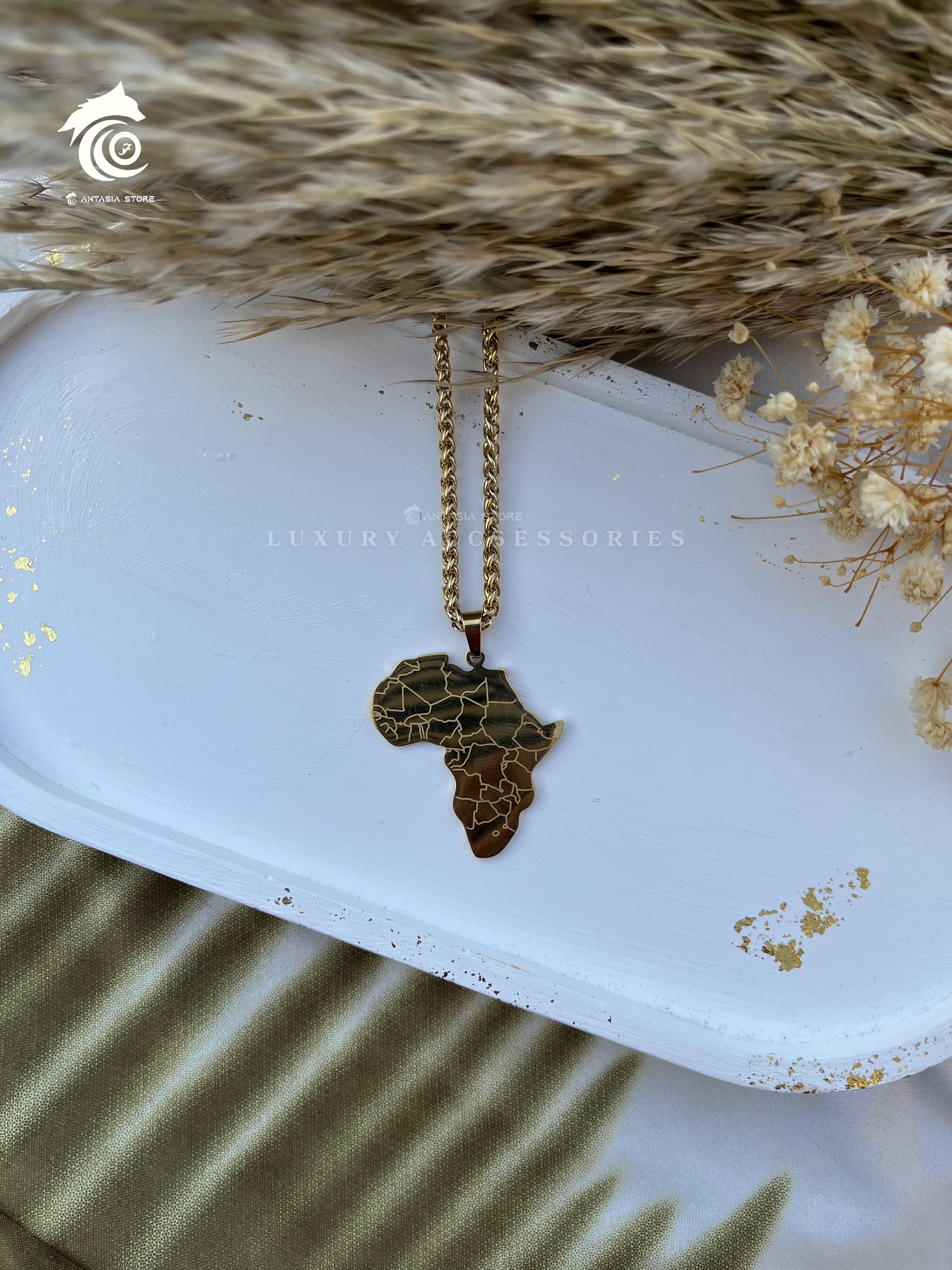 Africa Basic Necklace