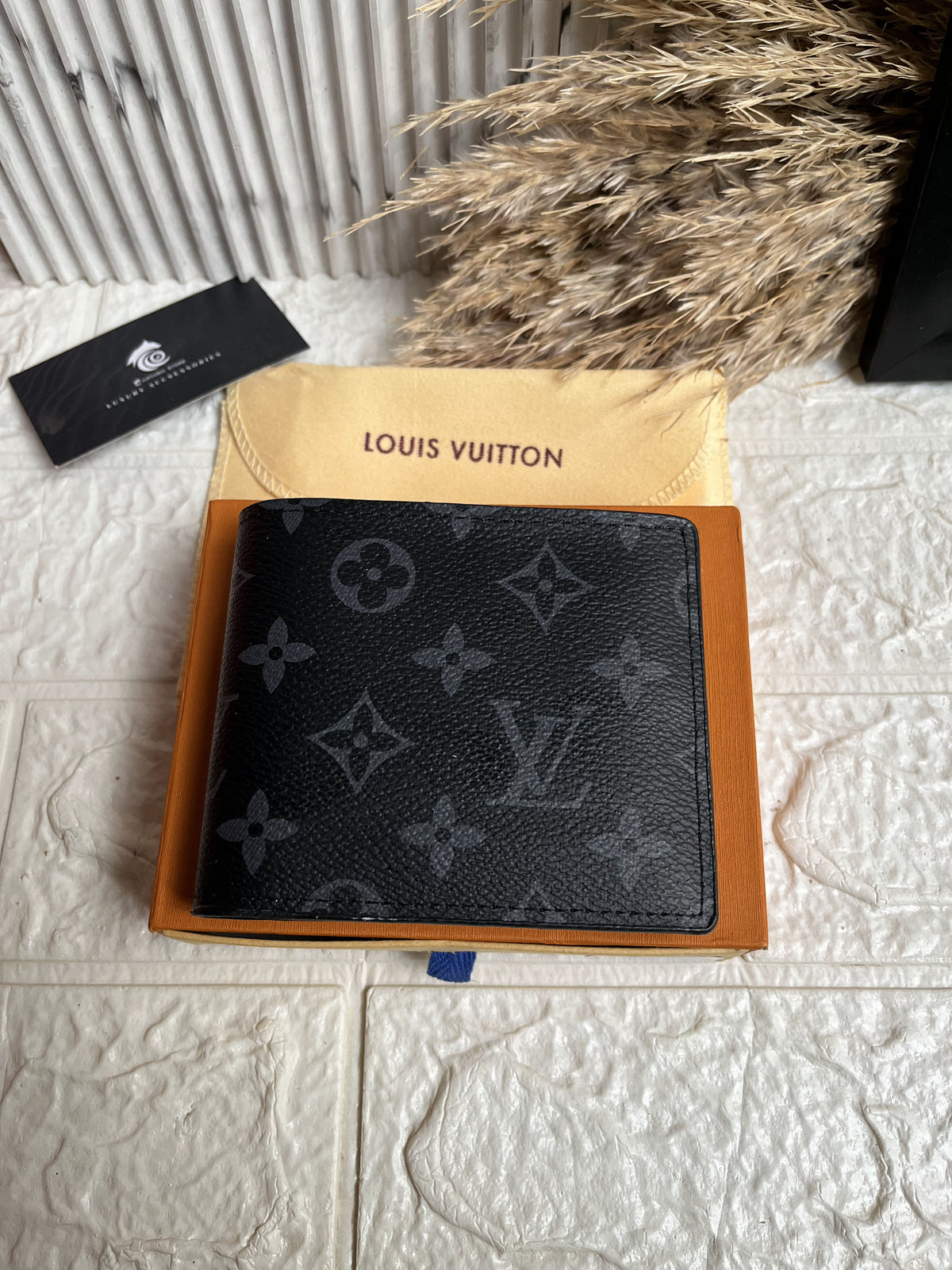 L-V Wallet 3 Color