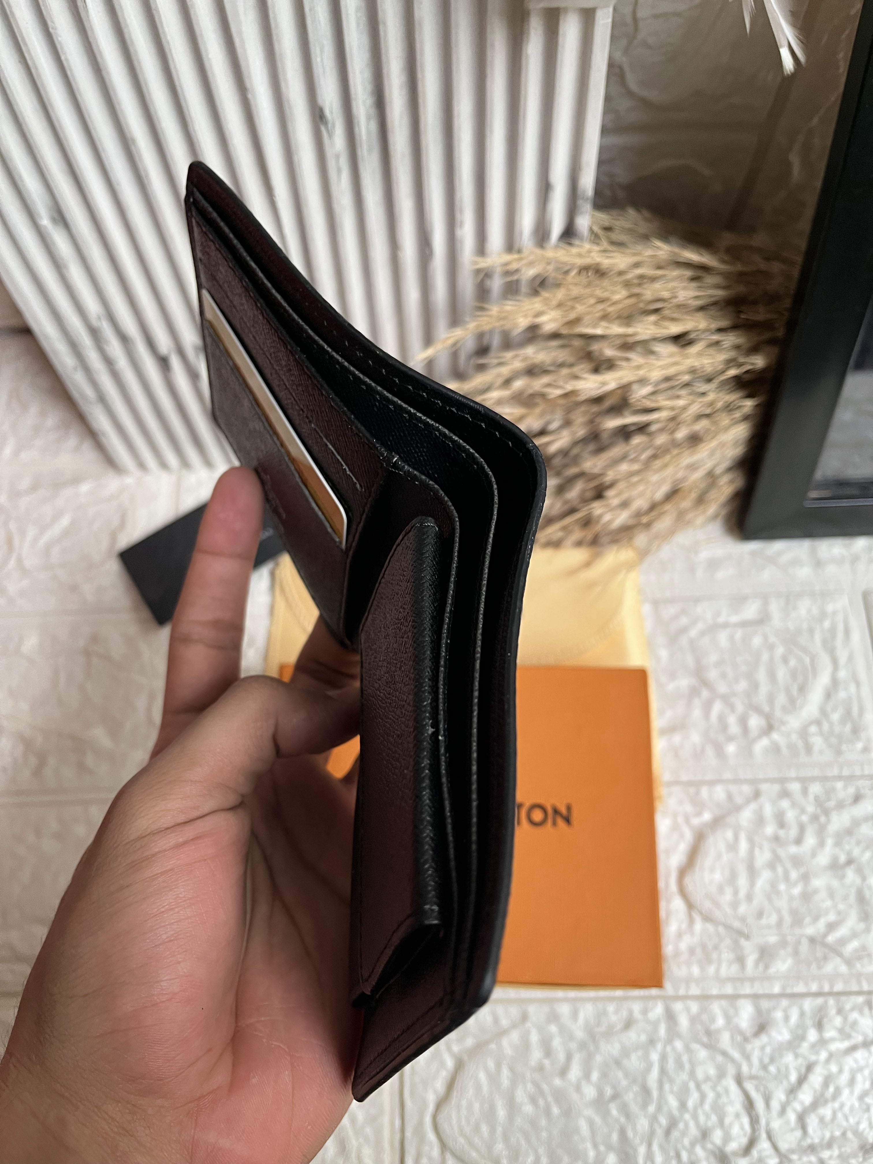 L-V Wallet 3 Color