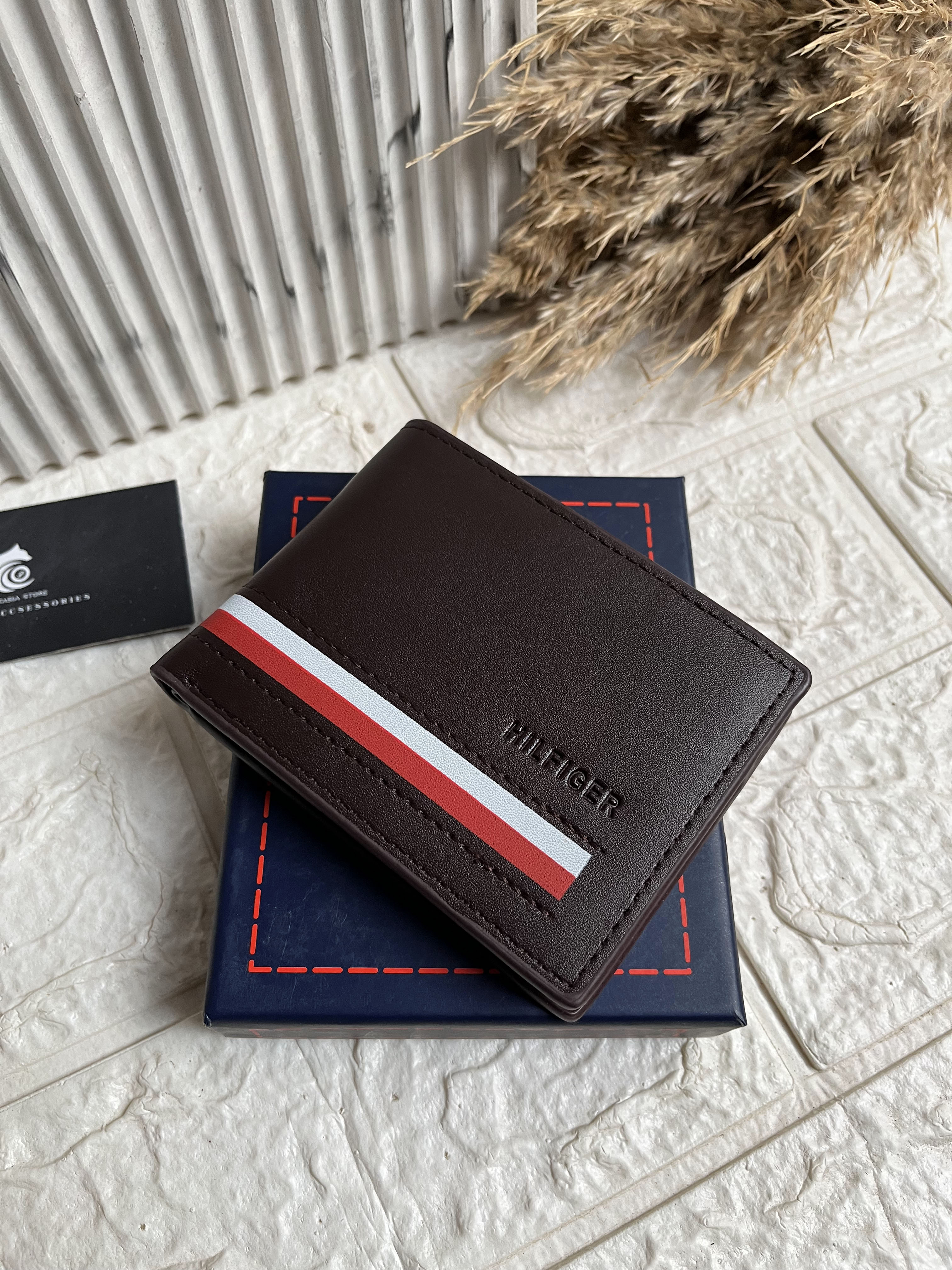 Tommy hilfiger wallet