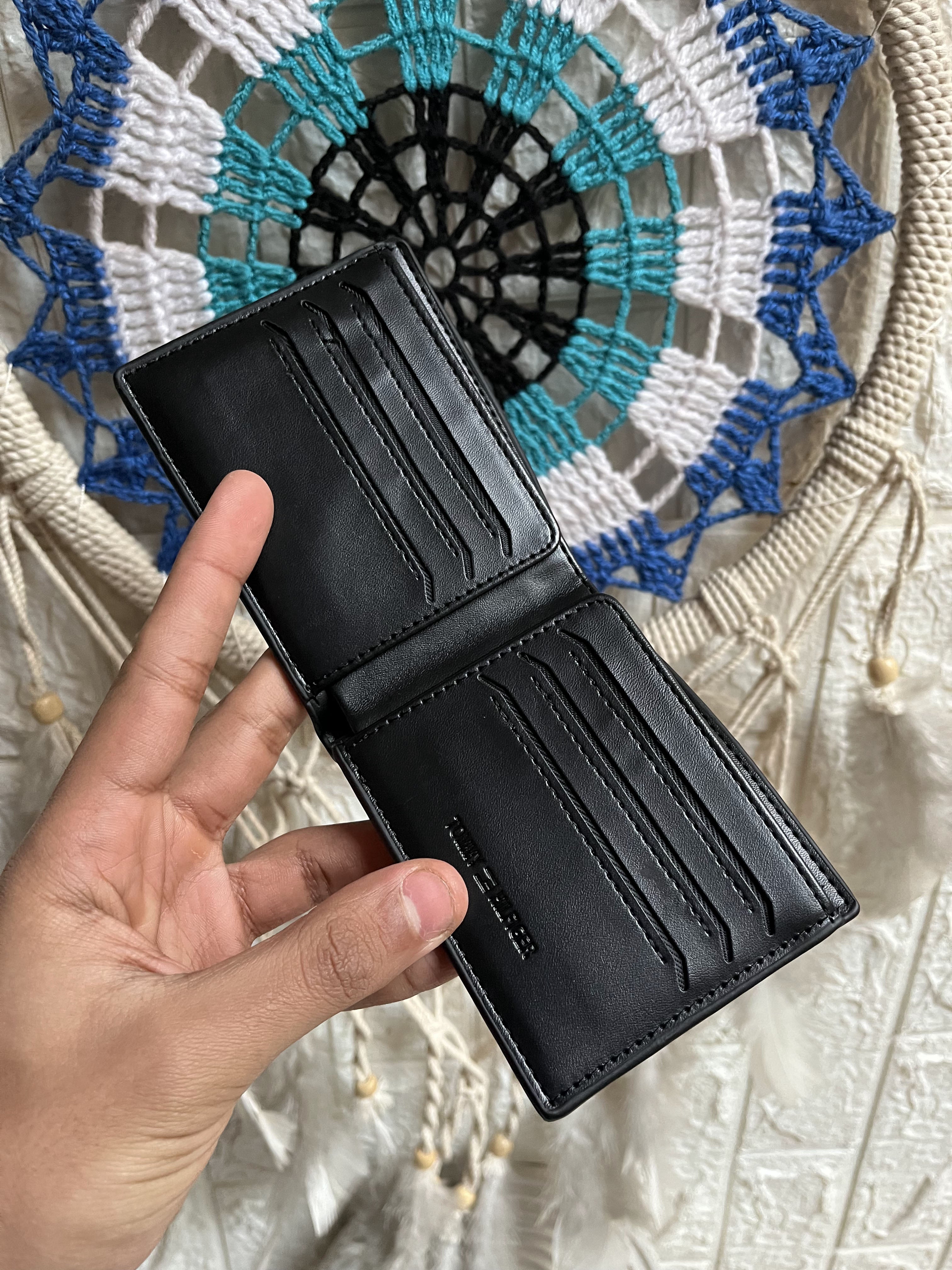 Premium Tommy Hilfiger Leather Gift Box