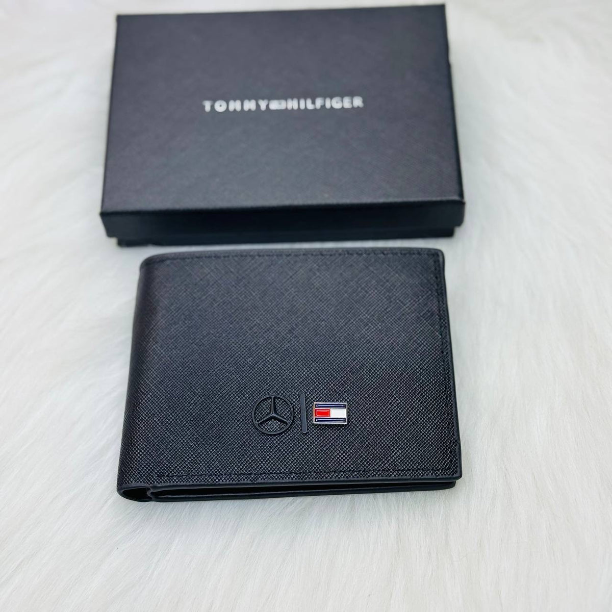 TOMMY MERCEDES WALLET