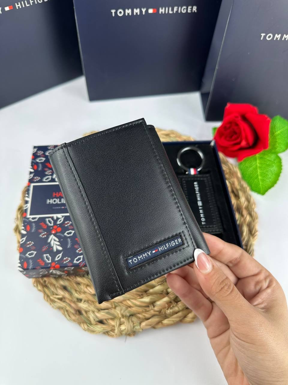 Tommy Hilfiger wallet + Keychain"Mirror Original"