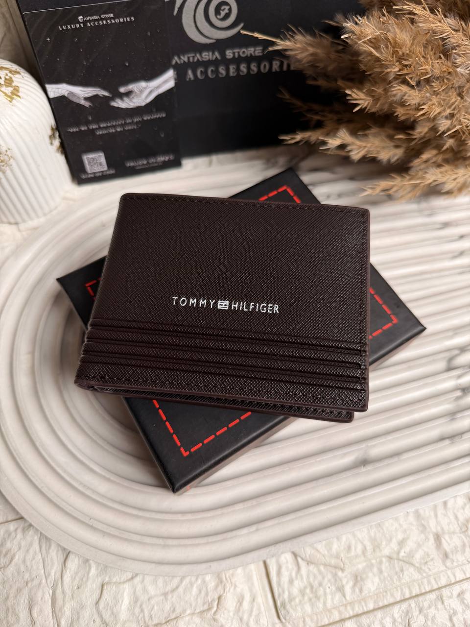Tommy Hilfiger wallet 6