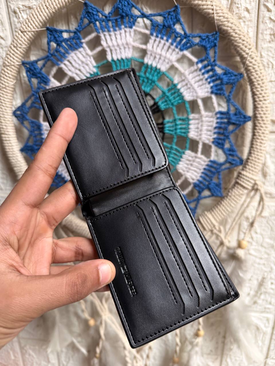 Premium Tommy Leather Gift Box 4