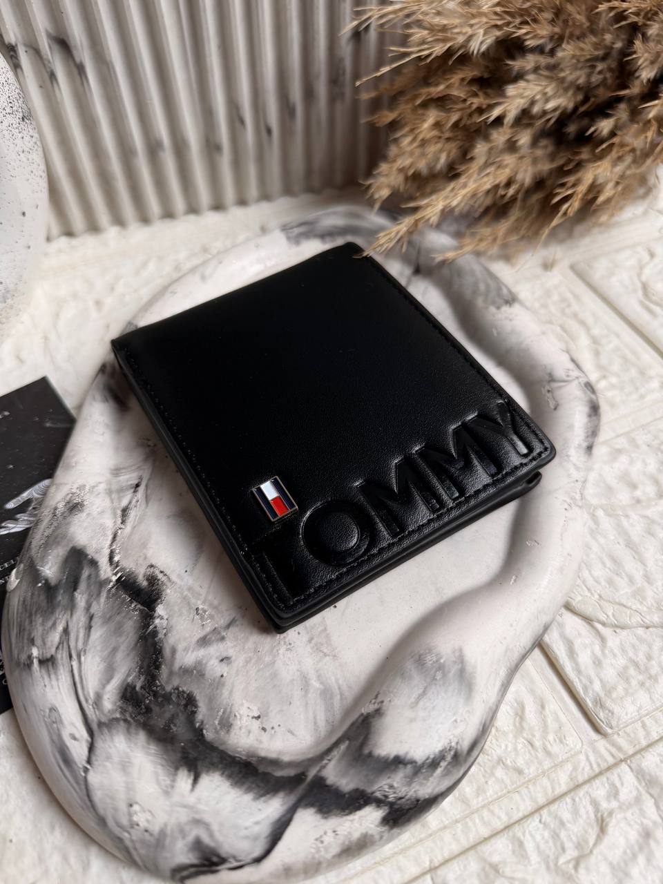 Premium Tommy Leather Gift Box 4