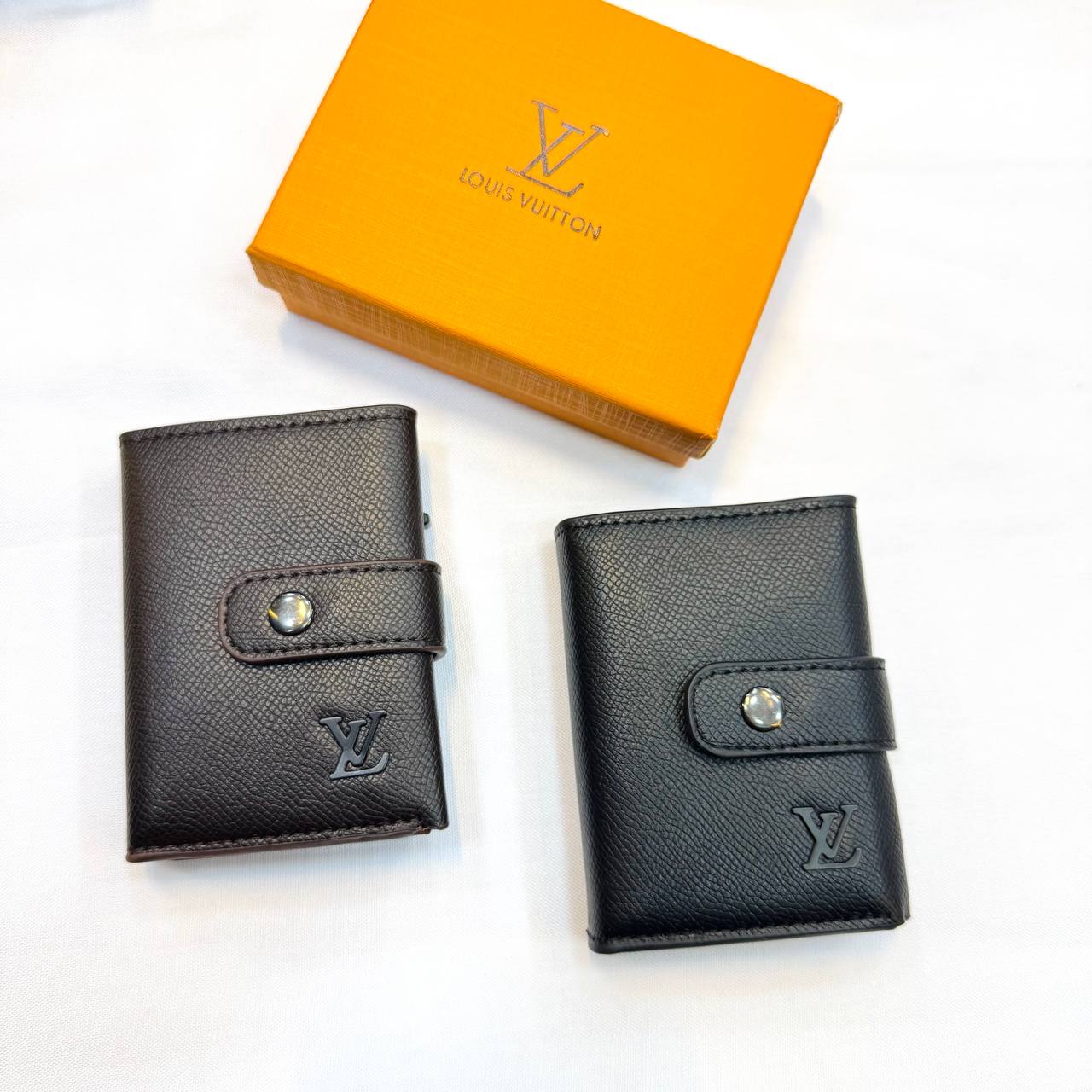 L-V  Smart Flex Wallet