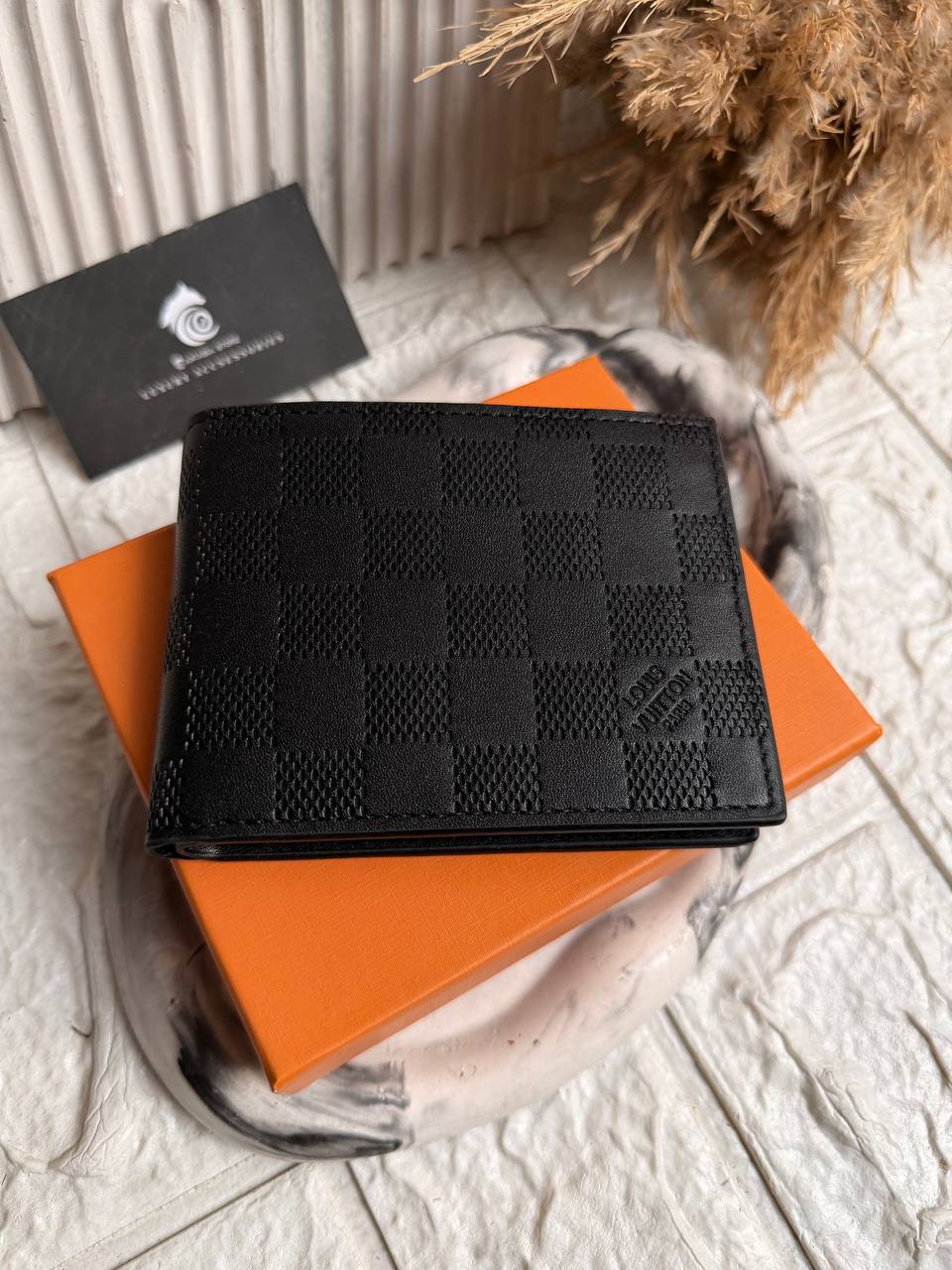 L-V Wallet 5