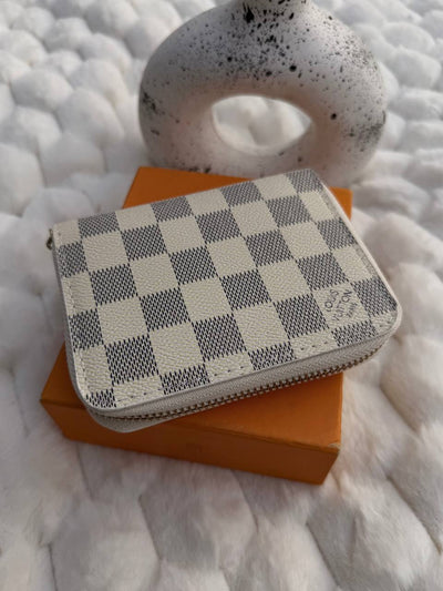 White L-V Damier Woman Wallet