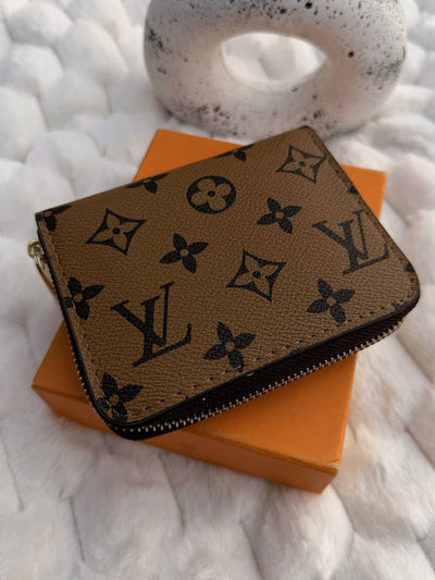 Brown L-V Woman Wallet