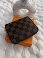 Brown L-V Damier Woman Wallet