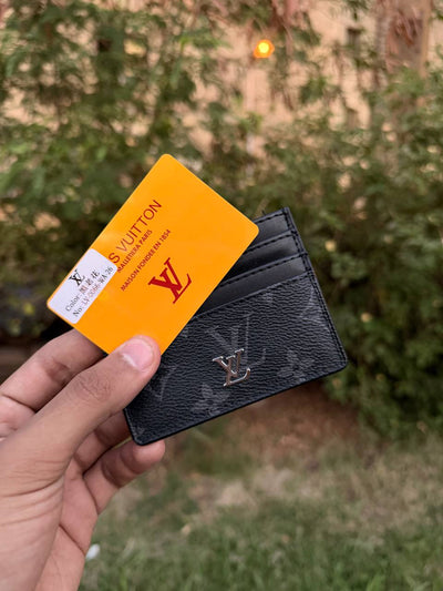 L-v Cardholder Design 2