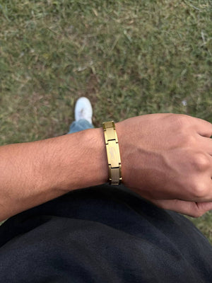 Original Shape _ Gold Lacoste