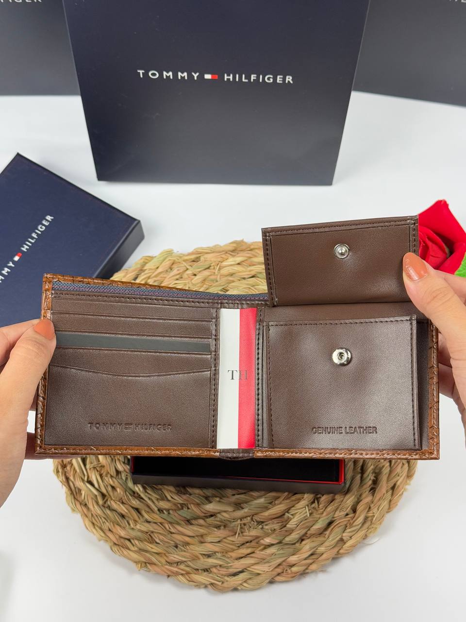 Tommy Hilfiger wallet "Mirror Original" BROWN