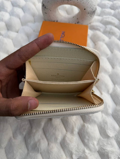 White L-V Damier Woman Wallet