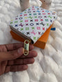 White L-V Woman Wallet 