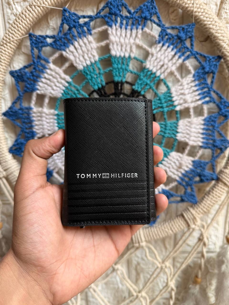 Tommy Hilfiger Men's Slim Wallet & Card Holder