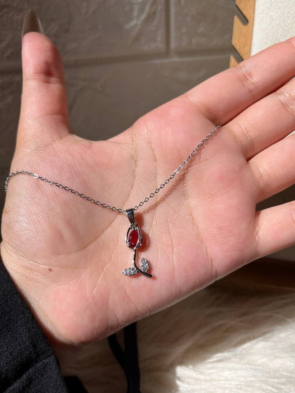 Tulip Necklace