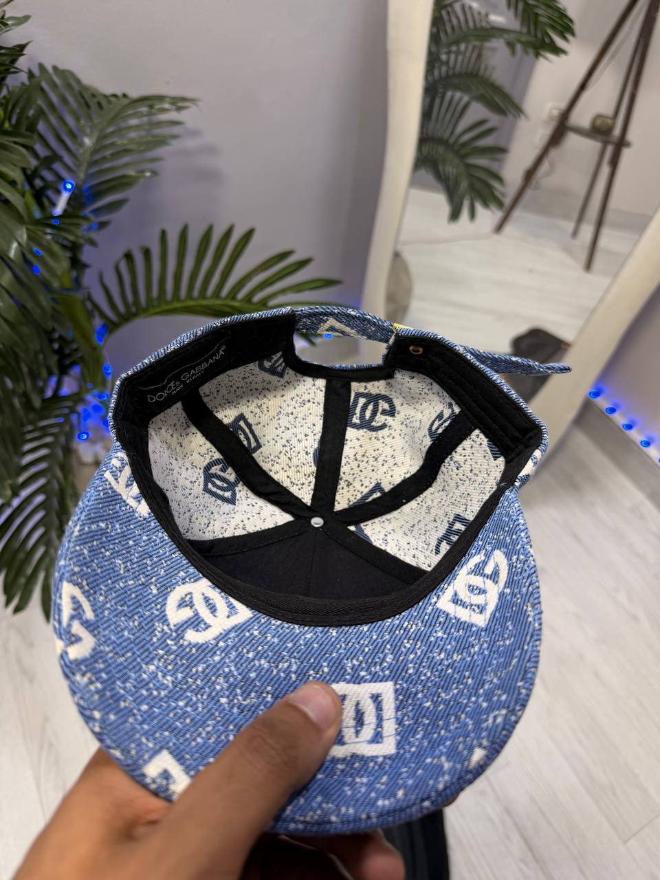 Dolce & Gabbana  CAP