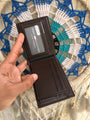 Minimal Tommy Hilfiger wallet