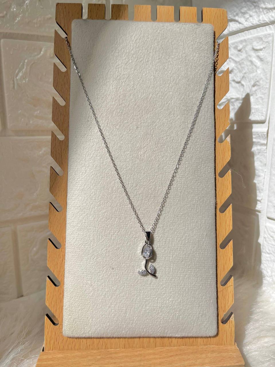 Tulip Necklace