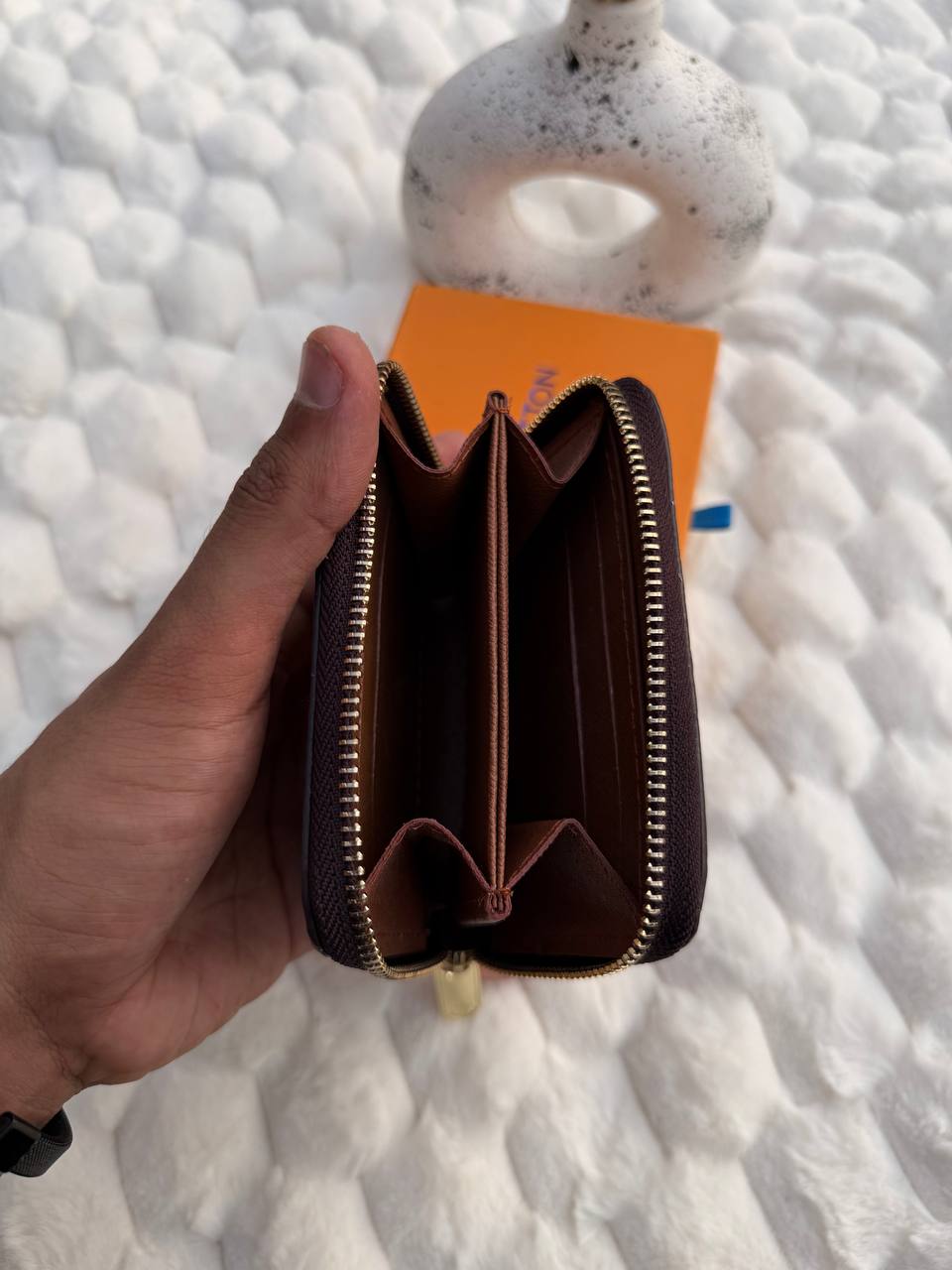 Brown L-V Woman Wallet