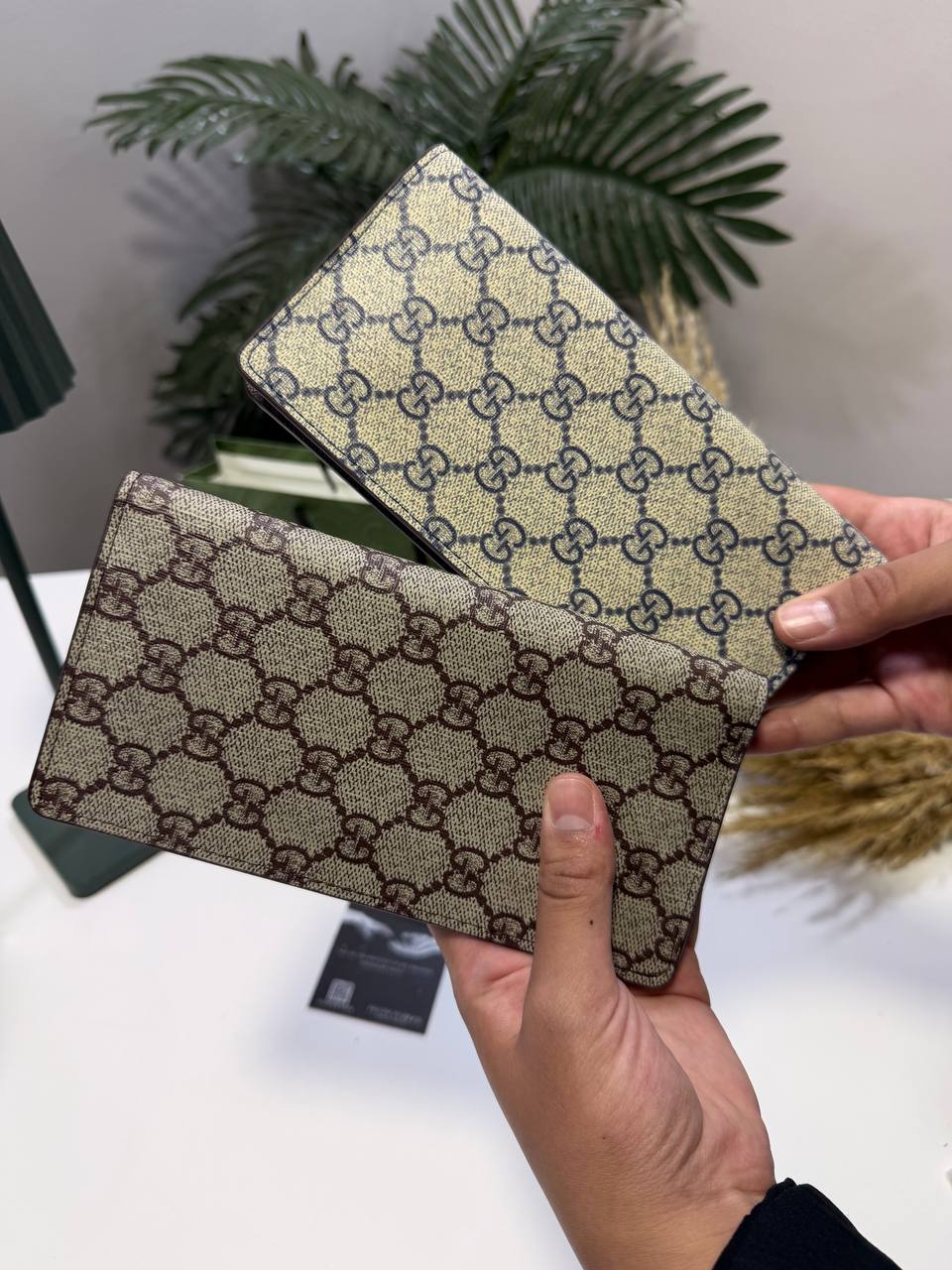Passport Wallet Gucci Pattern