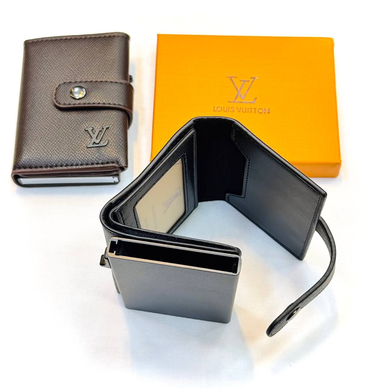 L-V  Smart Flex Wallet