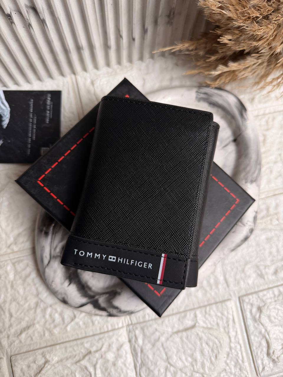 Premium Tommy wallet