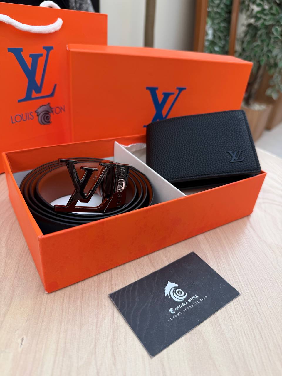 Louis Vuitton Box “ wallet +belt”