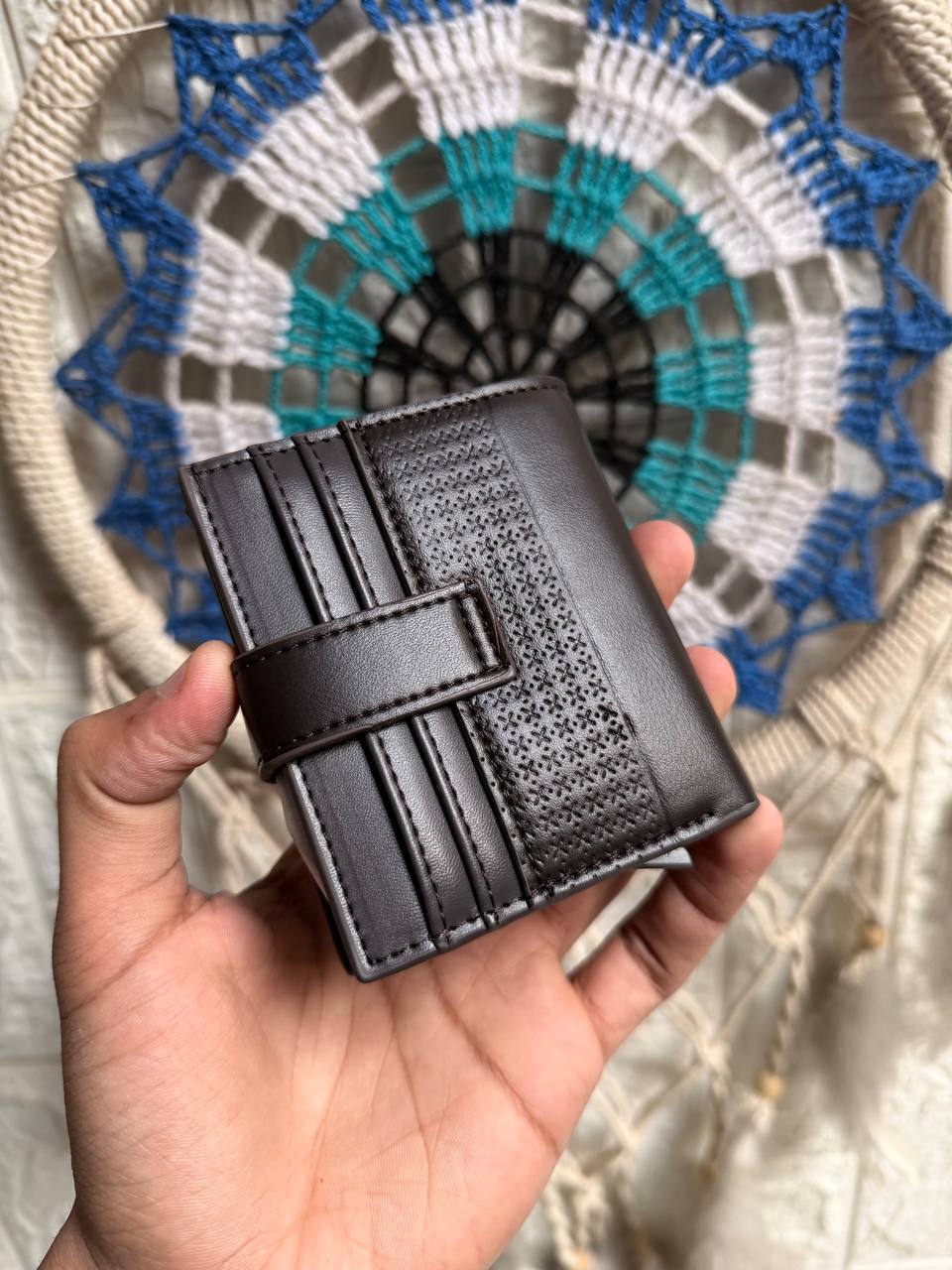 Slim Lacoste Smart Wallet