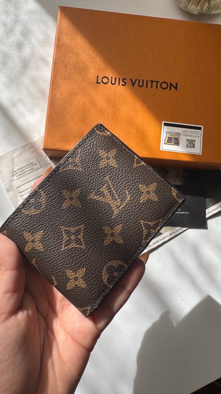 Premium L.V Gift Box 3 items